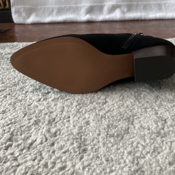 Brand new booties - Picture 2 of 4